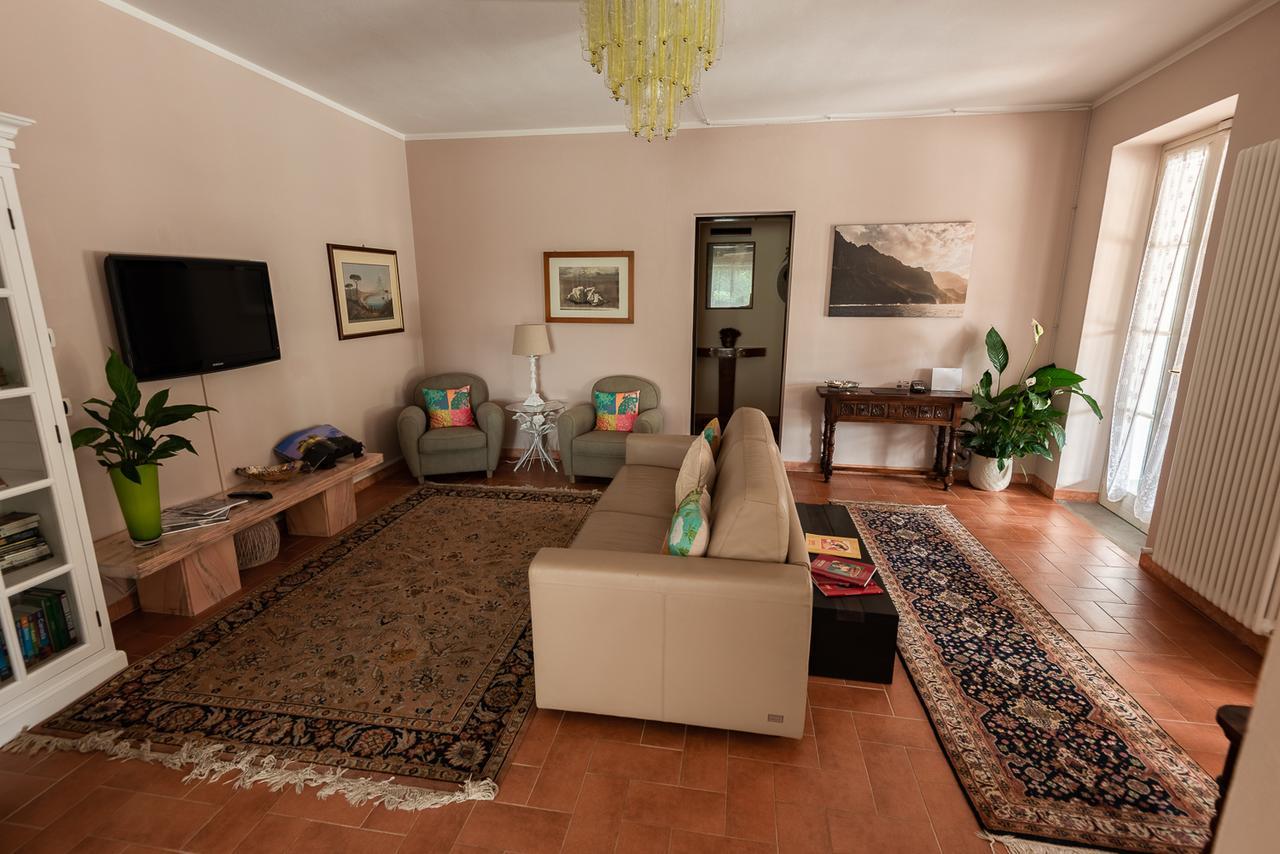Room&Breakfast Villa Angela Sala Baganza Kültér fotó